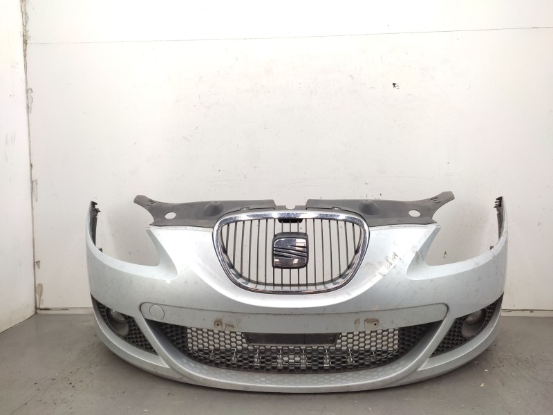Recambio de paragolpes delantero para seat leon (1p1) 2.0 tdi referencia OEM IAM   