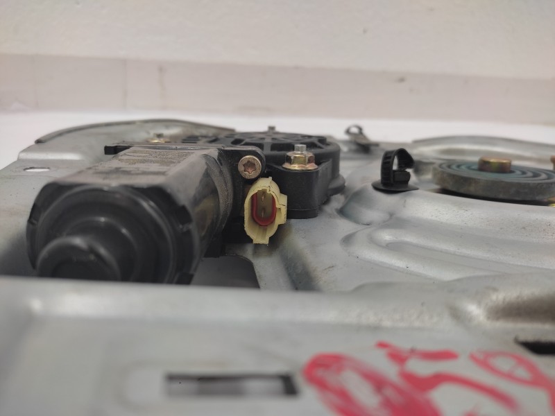 Elevalunas Trasero Izquierdo 834702e010  - Hyundai Tucson (jm) 2.0 Crdi Cat 2