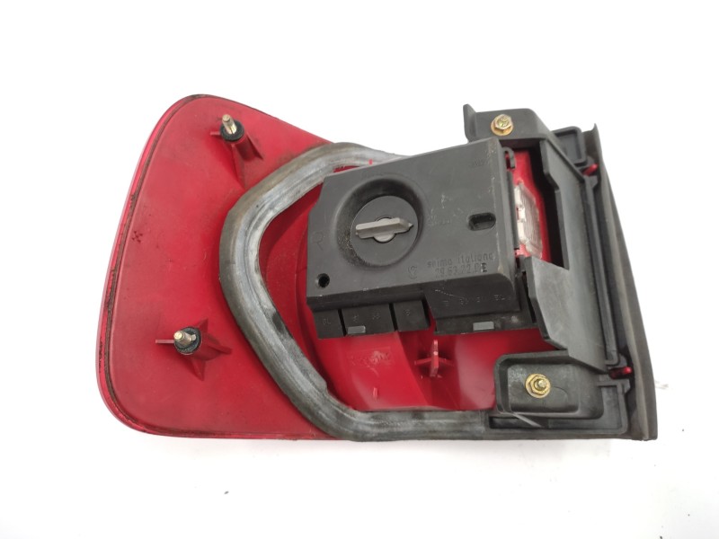 Piloto Trasero Derecho 9el140348021  - Audi 80 (82/83/84) 1.3 4