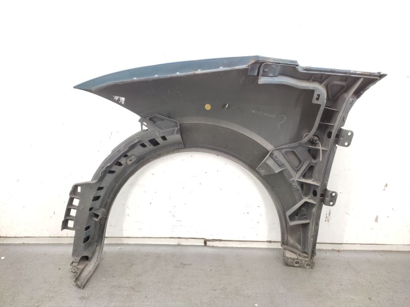 Recambio de aleta delantera derecha para audi a2 (8z0) 1.4 tdi referencia OEM IAM  8Z0821106C 