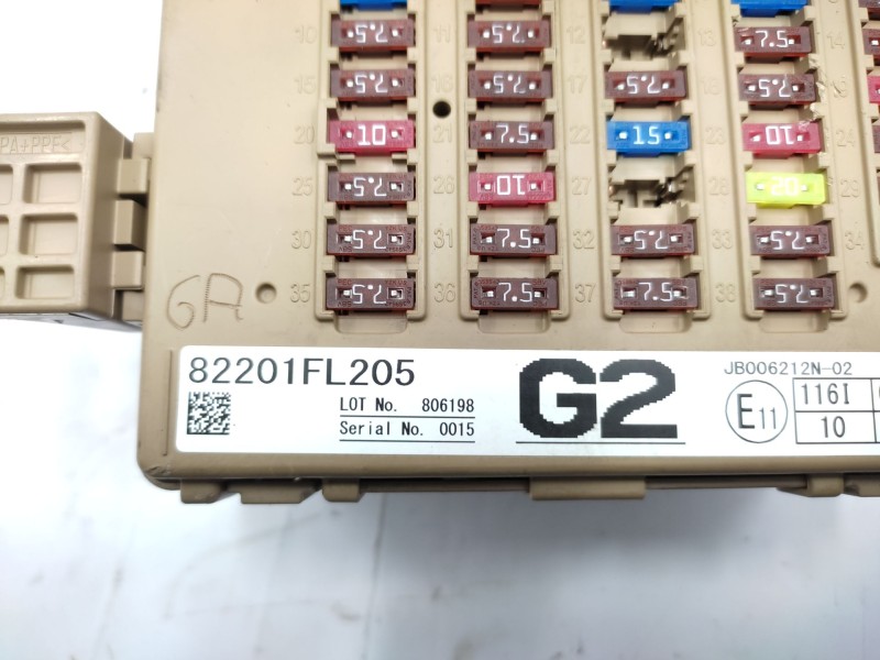 Caja Reles / Fusibles 82201fl205  - Subaru Xv (gt) 1.6 I Awd (gt3) 4