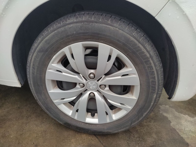 peugeot 208 i (ca_, cc_) del año 2012