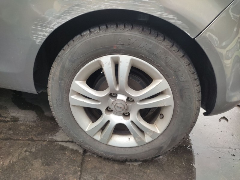 opel corsa d (s07) del año 2010
