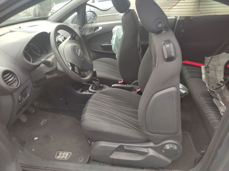 opel corsa d (s07) del año 2010
