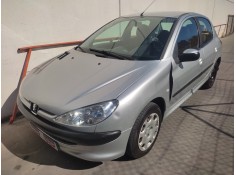 peugeot 206 berlina del año 2002