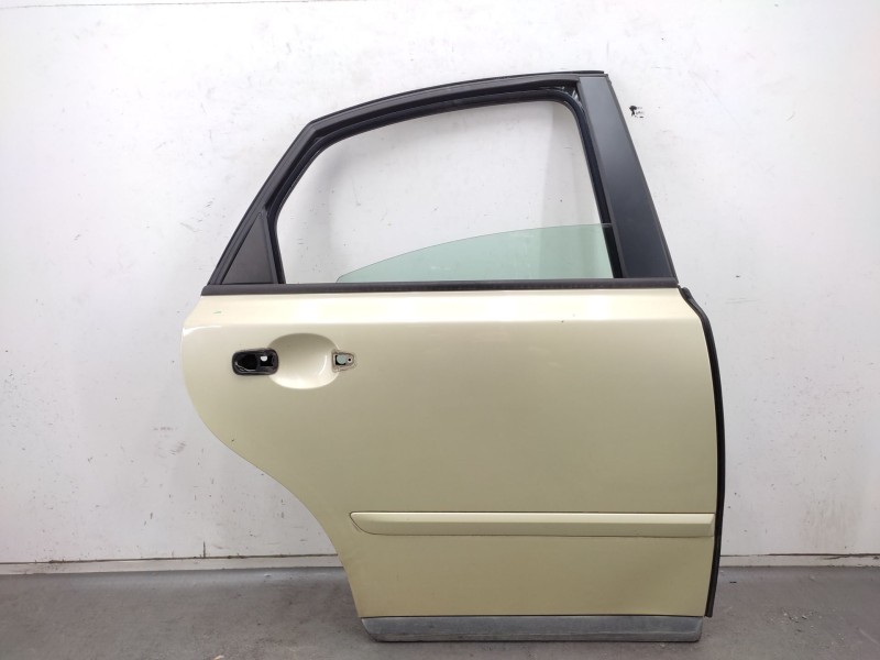 Recambio de puerta trasera derecha para volvo s40 ii (544) 1.8 referencia OEM IAM  31335462 
