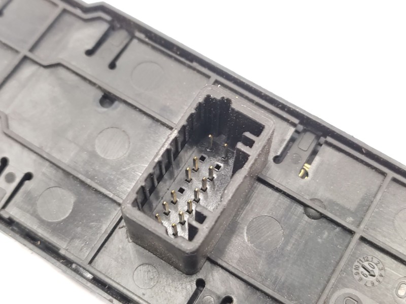 Mando Elevalunas Delantero Izquierdo 809610016r  - Renault Scenic Iii Dynamique 4