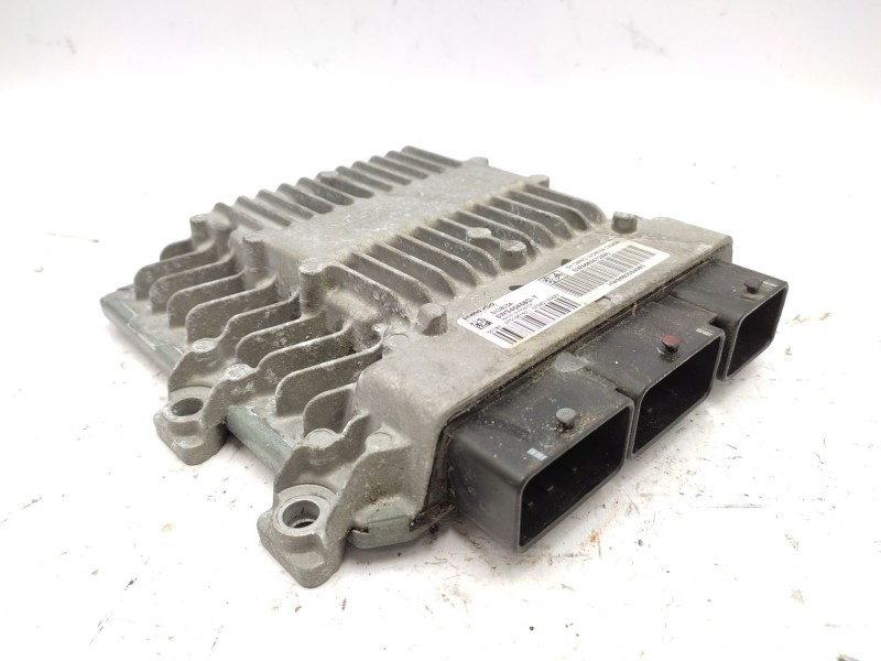 Recambio de centralita motor uce para renault megane iii hatchback (bz0/1_, b3_) 1.6 16v (bz1b, bz1h) referencia OEM IAM   