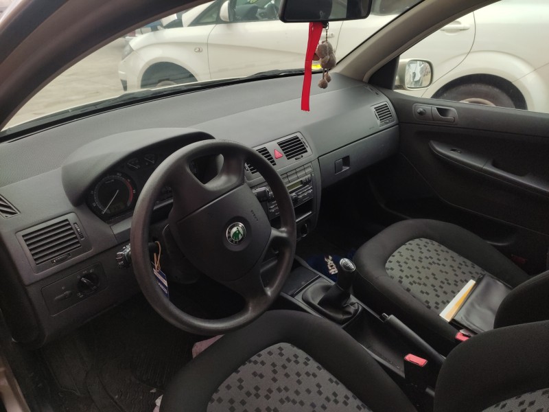 skoda fabia (6y2/6y3) del año 2006