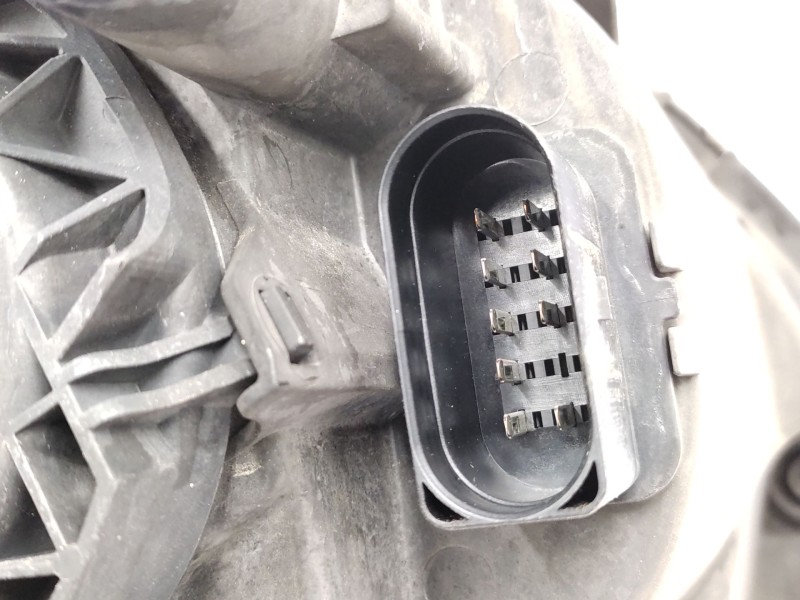Recambio de faro izquierdo para volkswagen touran (1t1, 1t2) 1.9 tdi referencia OEM IAM   