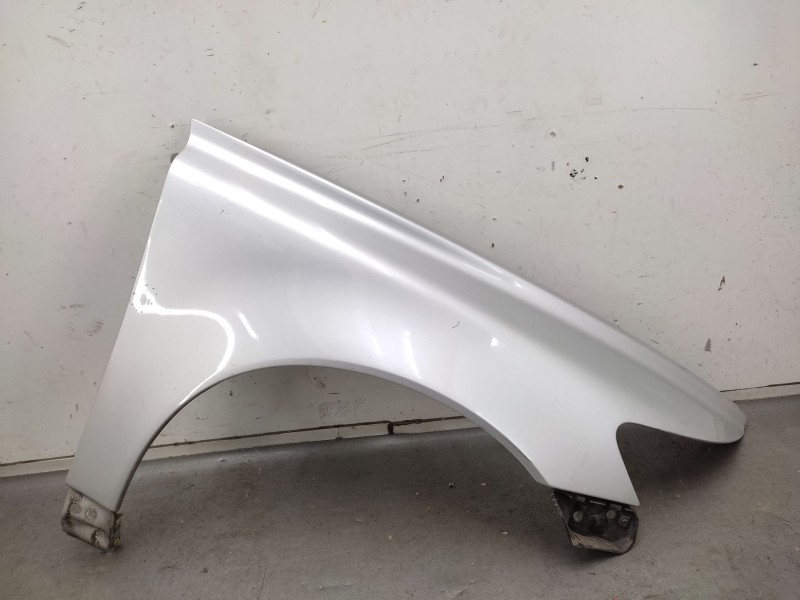 Recambio de aleta delantera derecha para volvo s40 ii (544) 2.0 d referencia OEM IAM   