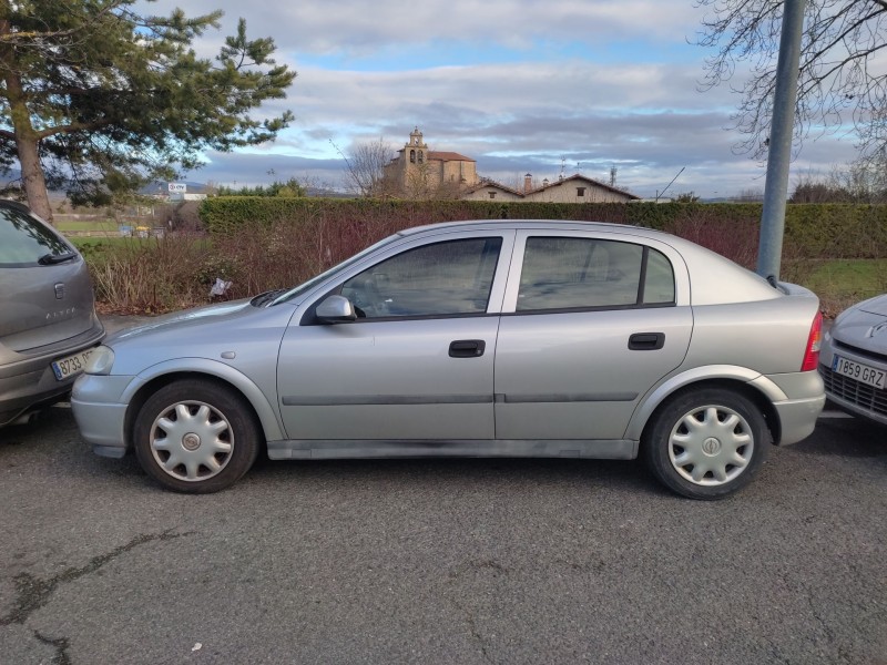 opel astra g hatchback (t98) del año 1999