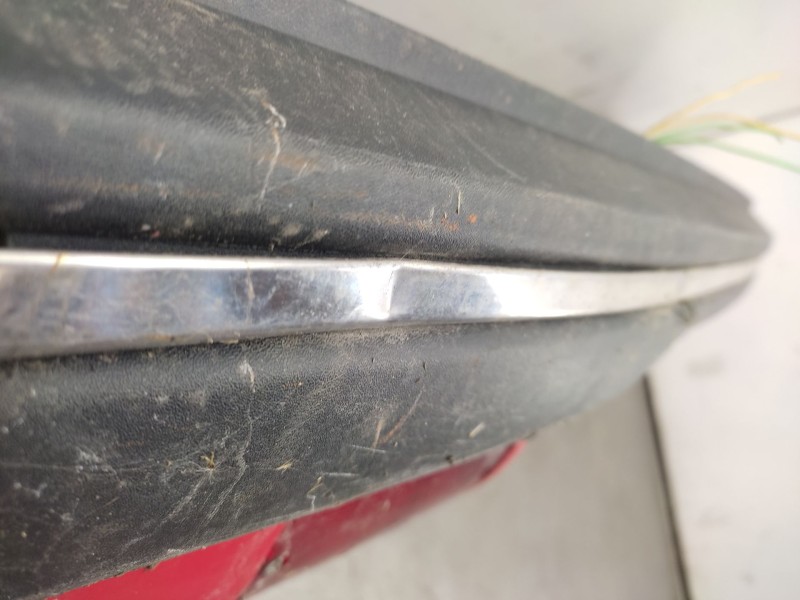 Recambio de paragolpes trasero para peugeot 205 berlina 1.8 diesel cat referencia OEM IAM   