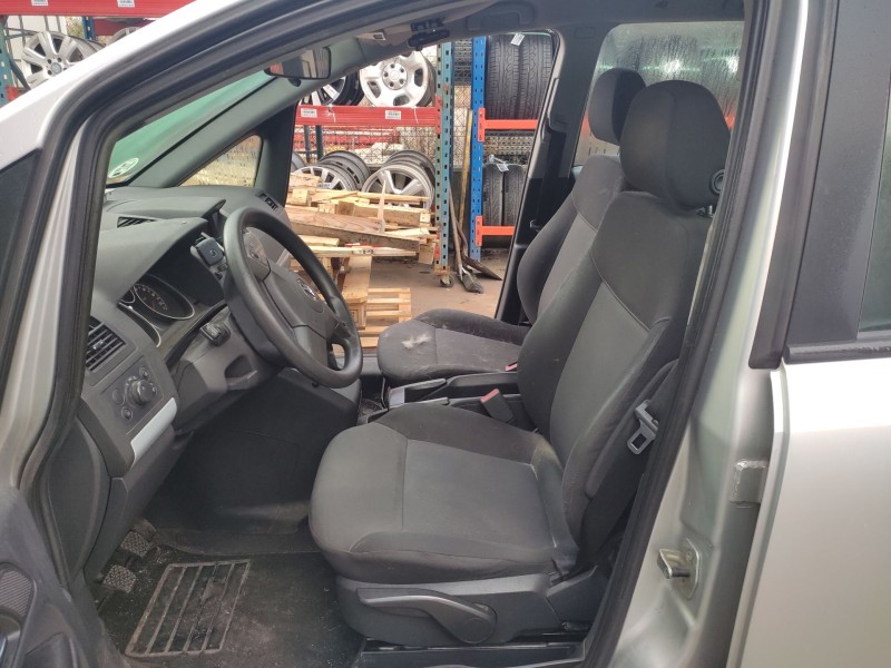 opel zafira / zafira family b (a05) del año 2008