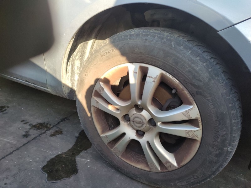 opel corsa d (s07) del año 2009