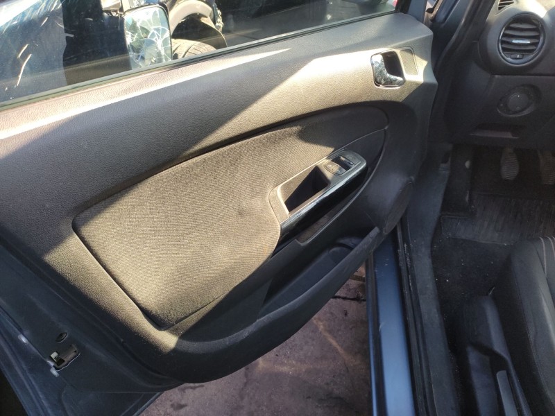 opel corsa d (s07) del año 2009