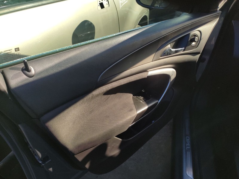 opel insignia a sports tourer (g09) del año 2012