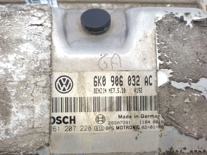 Recambio de centralita motor uce para seat cordoba (6k1, 6k2) 1.4 i referencia OEM IAM   