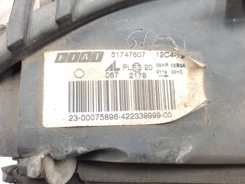 Faro Izquierdo 51747607  - Fiat Idea (350_) 1.4 16v 4