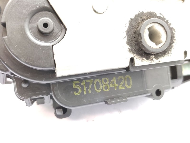 Recambio de cerradura puerta delantera derecha para fiat idea (350_) 1.4 16v referencia OEM IAM   