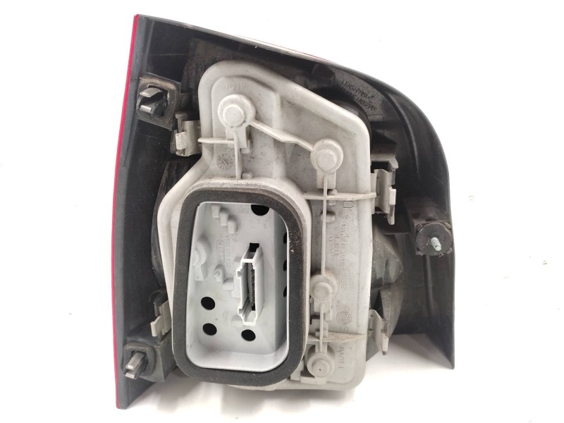 Piloto Trasero Derecho 6q6945096g 6q6945112a  - Volkswagen Polo (9n1) 1.4 16v 2