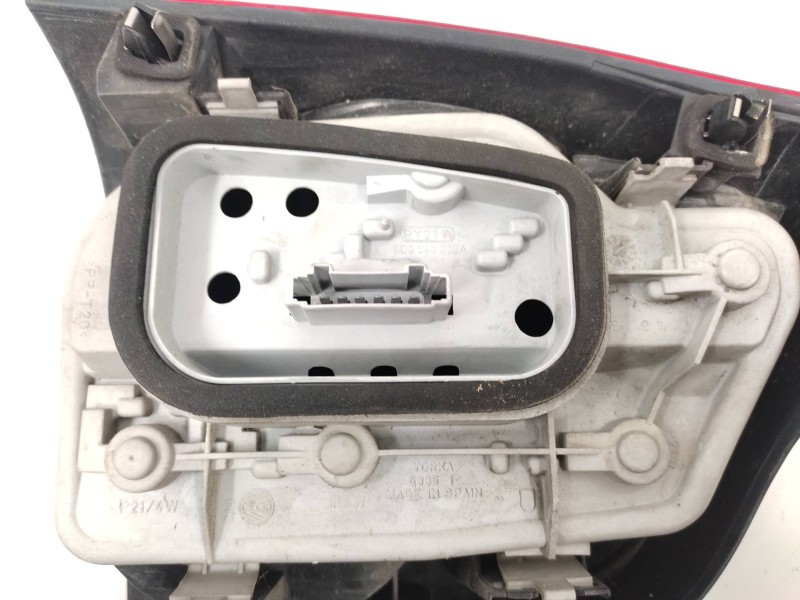 Piloto Trasero Derecho 6q6945096g 6q6945112a  - Volkswagen Polo (9n1) 1.4 16v 4