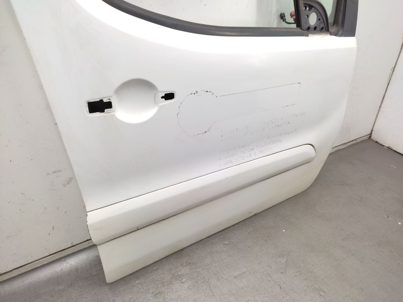 Recambio de puerta delantera derecha para citroën berlingo cuadro sx referencia OEM IAM   