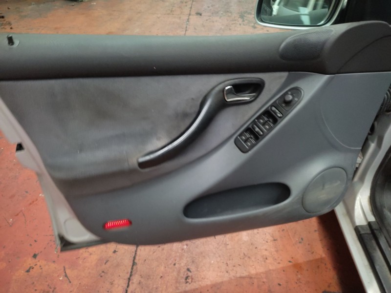 seat toledo ii (1m2) del año 1999