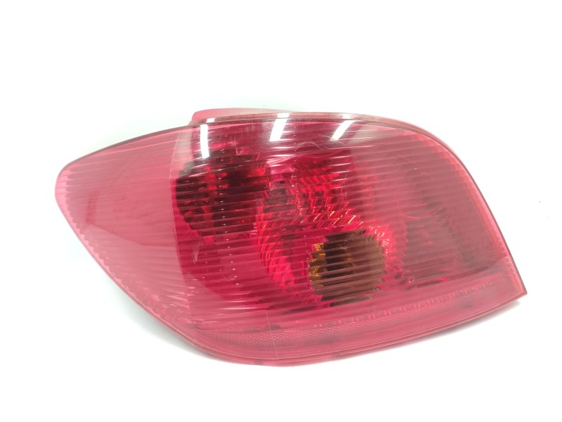 Recambio de piloto trasero izquierdo para peugeot 307 (3a/c) 1.6 16v referencia OEM IAM   