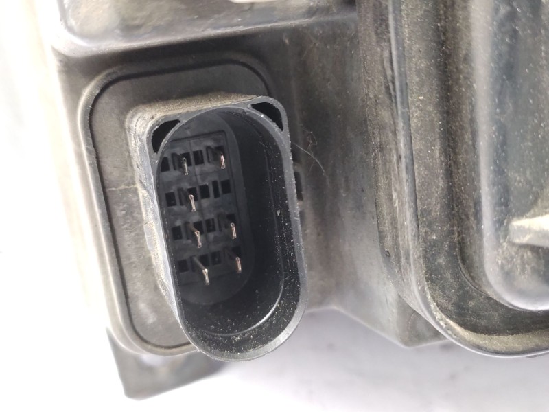 Recambio de faro derecho para seat toledo ii (1m2) 1.9 tdi referencia OEM IAM  1M1941016 