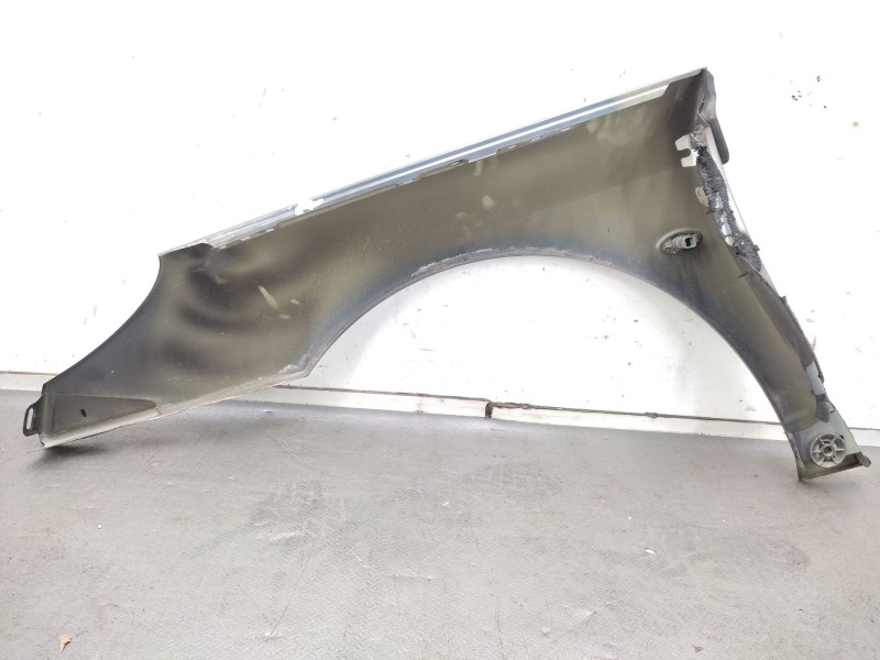 Recambio de aleta delantera derecha para peugeot 407 (6d_) 2.0 16v (6drfjc, 6drfje, 6drfjf) referencia OEM IAM  7841Q9 