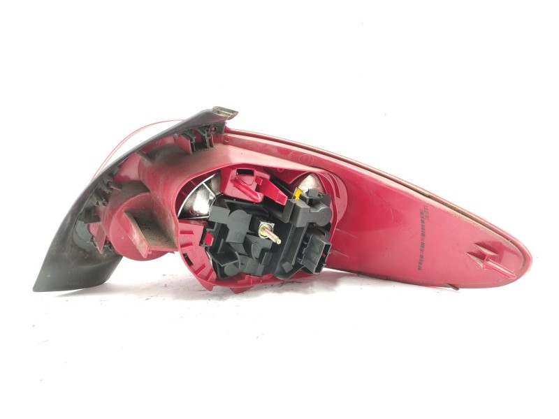 Recambio de piloto trasero izquierdo para peugeot 206 hatchback (2a/c) 1.6 16v referencia OEM IAM  6350S0 