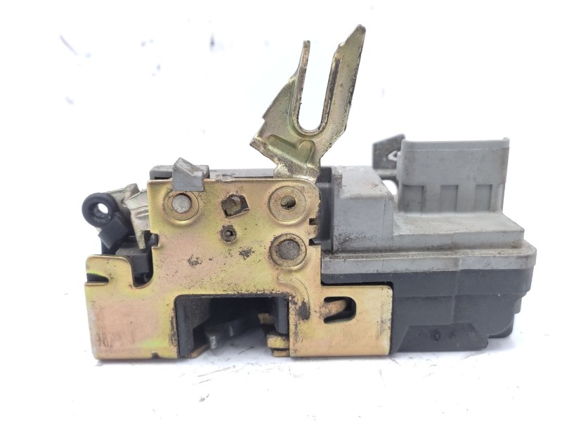 Recambio de cerradura puerta delantera derecha para citroën xsara (n1) 2.0 hdi 90 referencia OEM IAM  9136J2 