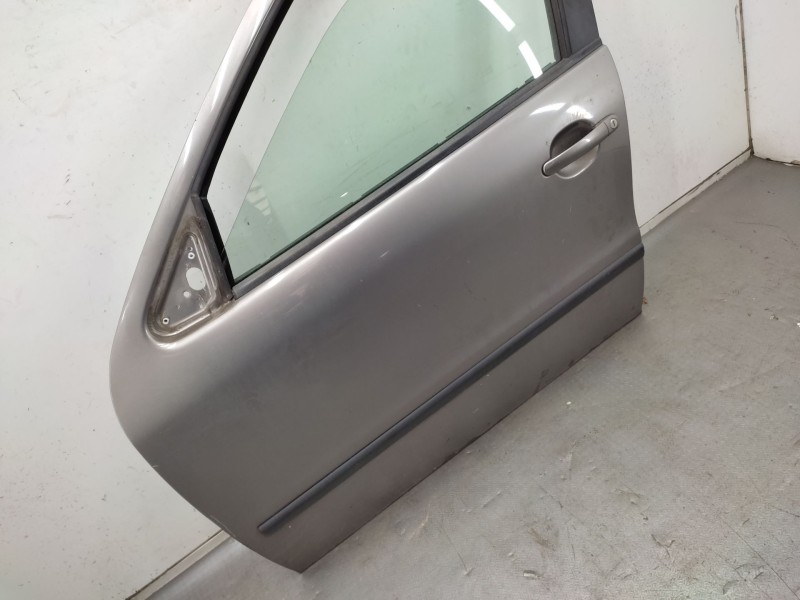 Recambio de puerta delantera izquierda para seat leon (1m1) 1.6 16 v referencia OEM IAM  1M0831055M 
