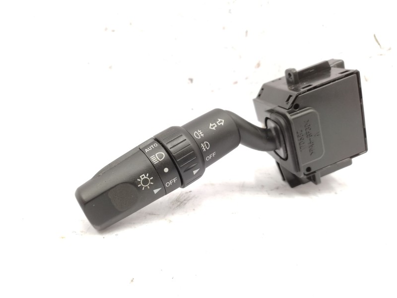 Recambio de mando luces para mazda 3 berlina (bk) 1.6 crdt active referencia OEM IAM  BP6S66122 