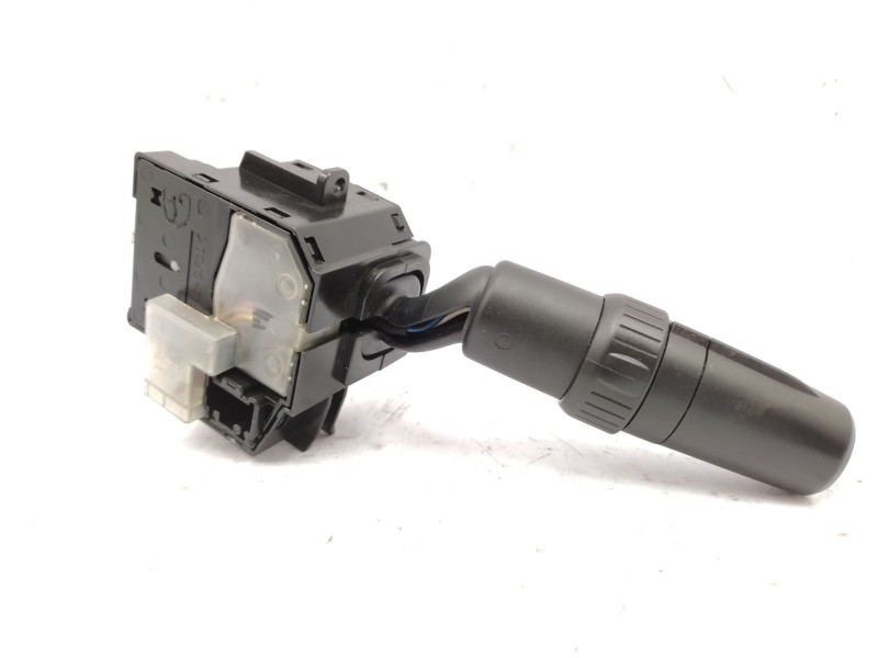 Recambio de mando luces para mazda 3 berlina (bk) 1.6 crdt active referencia OEM IAM  BP6S66122 