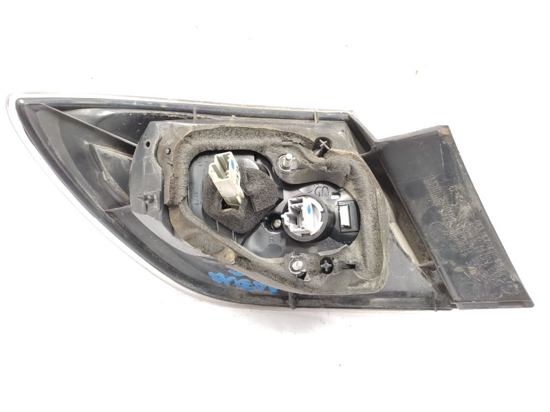 Recambio de piloto trasero derecho para mazda 3 berlina (bk) 1.6 crdt active referencia OEM IAM  BP4S51150E 