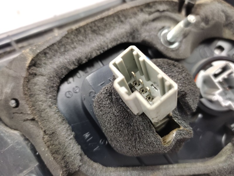 Recambio de piloto trasero derecho para mazda 3 berlina (bk) 1.6 crdt active referencia OEM IAM  BP4S51150E 