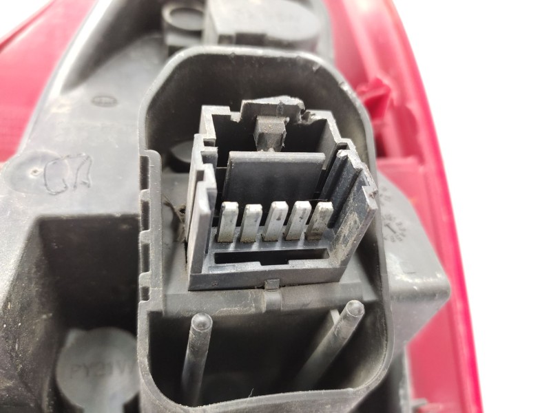 Piloto Trasero Izquierdo 265550521r  - Renault Twingo Ii (cn0_) 1.5 Dci 75 3