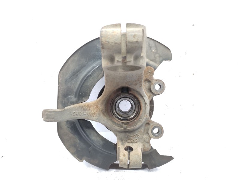 Recambio de mangueta delantera izquierda para mazda 3 berlina (bk) 1.6 crdt active referencia OEM IAM  BP4L33031 