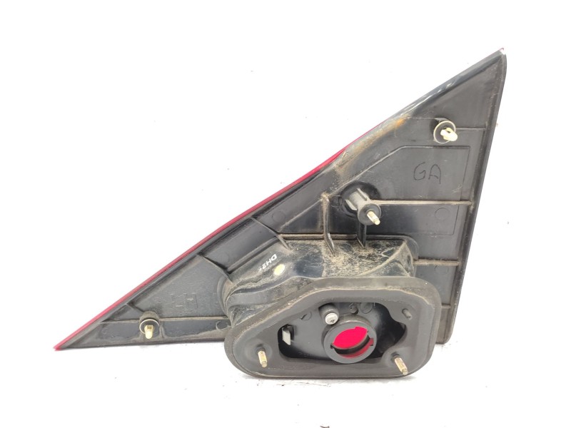 Piloto Trasero Izquierdo Interior 8360121401  - Ssangyong Rodius 2.7 Turbodiesel Cat 2