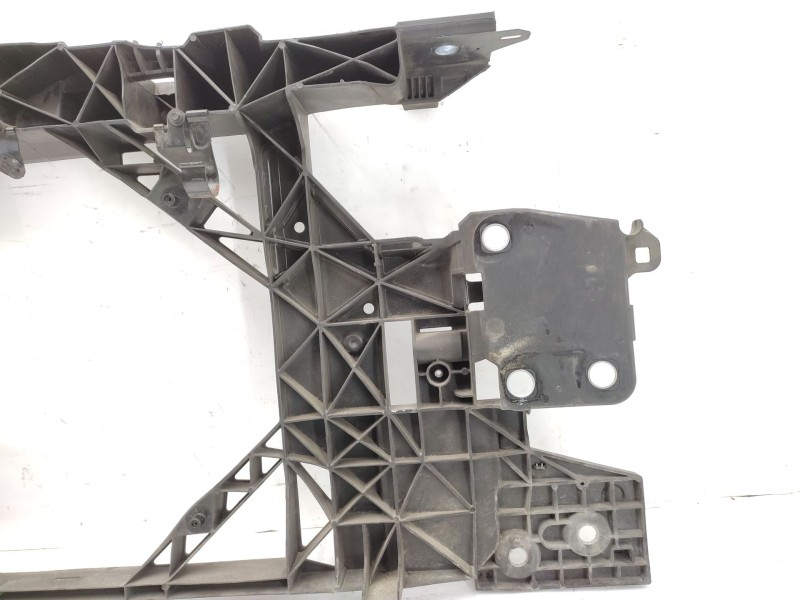 Recambio de panel frontal para renault megane iii hatchback (bz0/1_, b3_) 1.6 16v (bz1b, bz1h) referencia OEM IAM   