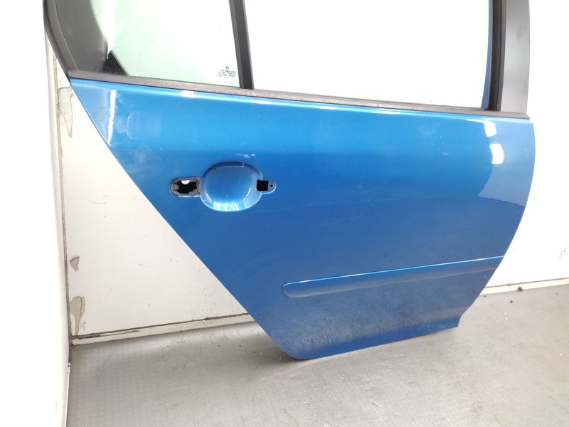 Recambio de puerta trasera derecha para volkswagen golf v (1k1) 1.9 tdi referencia OEM IAM   