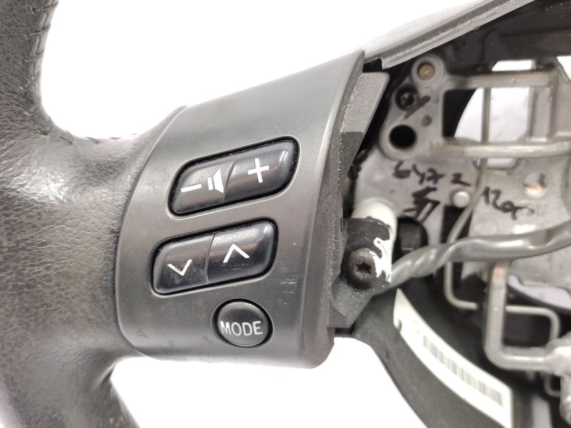 Recambio de volante para toyota corolla (_e12_) 2.0 d-4d (cde120r_, cde120l_) referencia OEM IAM   