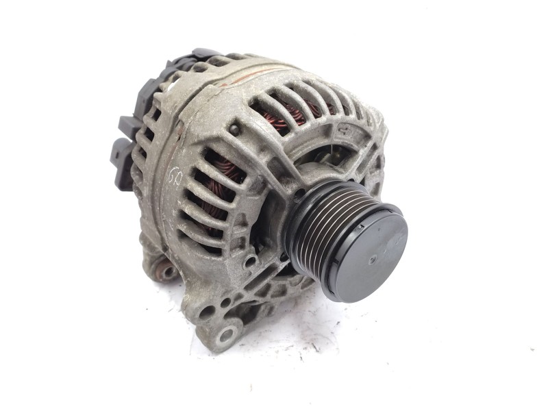 Recambio de alternador para volkswagen golf v (1k1) 1.9 tdi referencia OEM IAM   