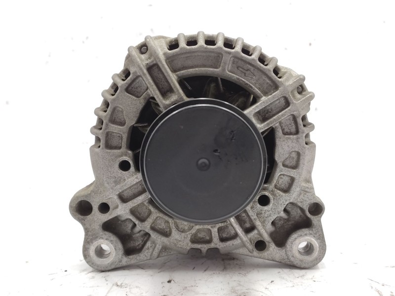 Recambio de alternador para volkswagen golf v (1k1) 1.9 tdi referencia OEM IAM   