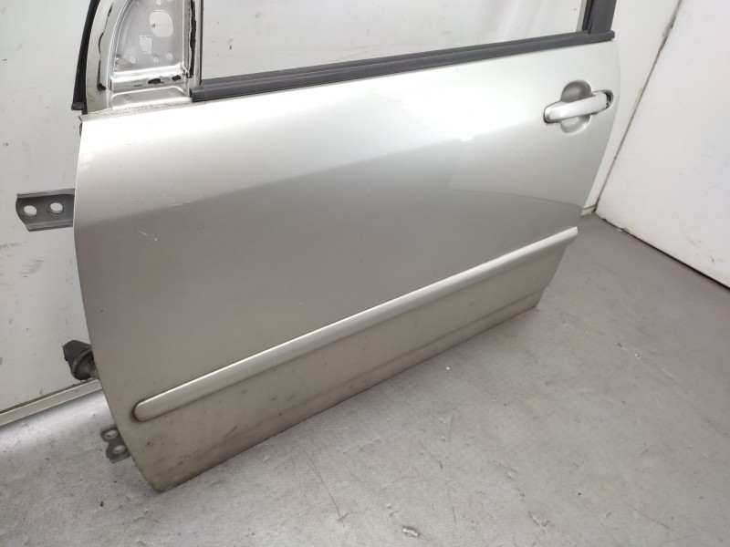 Recambio de puerta delantera izquierda para toyota corolla (_e12_) 2.0 d-4d (cde120r_, cde120l_) referencia OEM IAM   