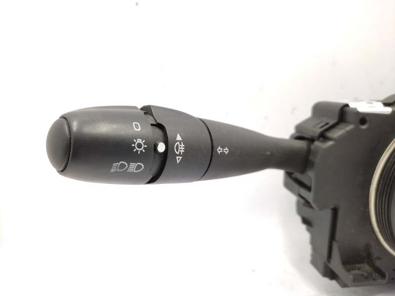Recambio de mando multifuncion para peugeot 206 hatchback (2a/c) 1.4 i referencia OEM IAM   