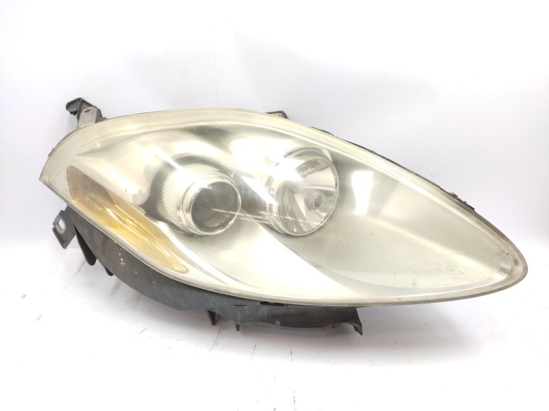 Recambio de faro derecho para fiat bravo ii (198_) 1.9 d multijet (198axb1a) referencia OEM IAM  51757534 