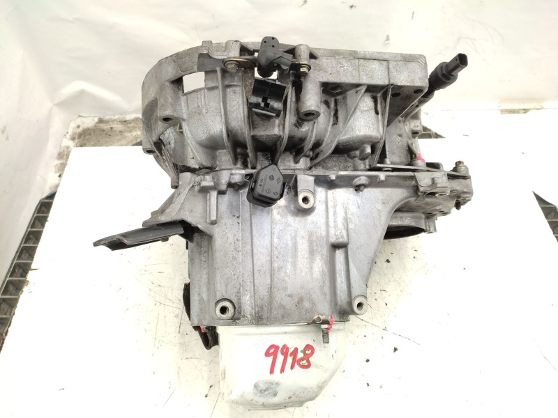 Recambio de caja cambios para renault clio ii (bb_, cb_) 1.9 dti (b/cb0u) referencia OEM IAM JB3905  